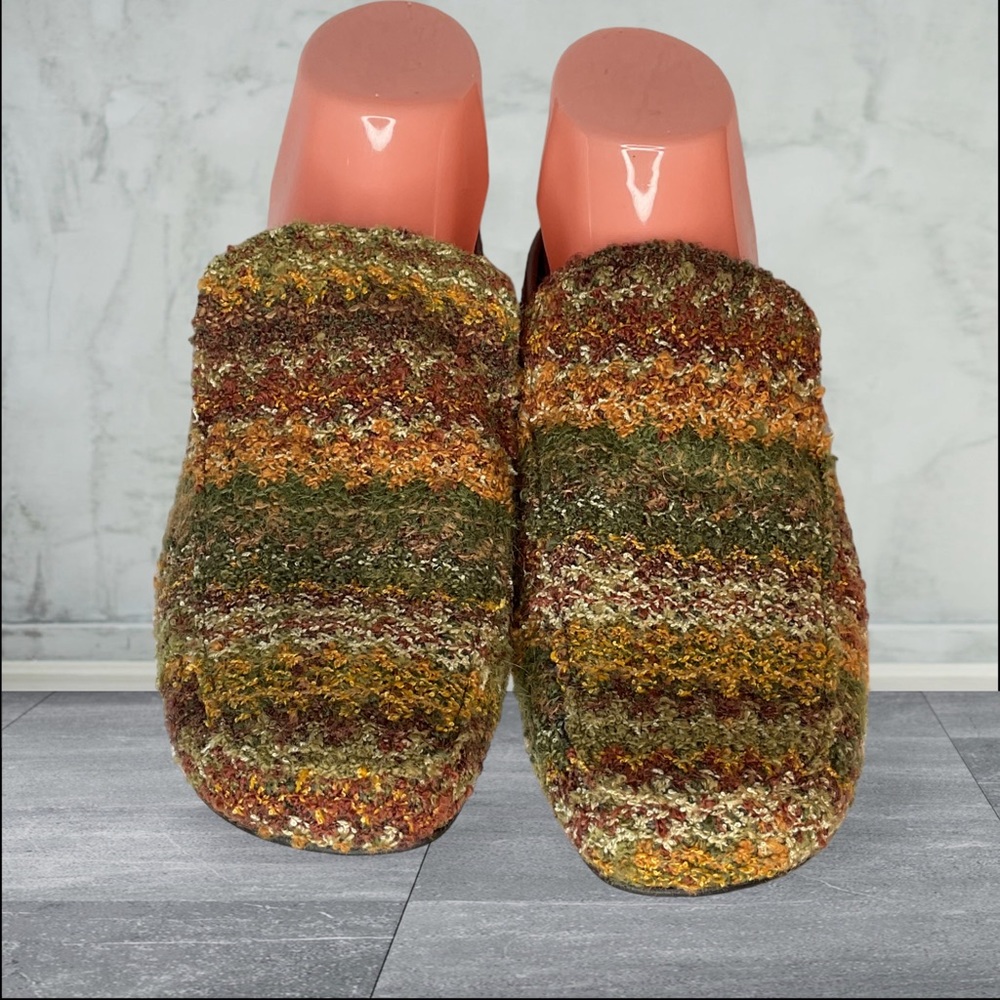 Wedge Shoes by Art Effects Multi-colored “Olive” Whirl Size Women’s Size 9